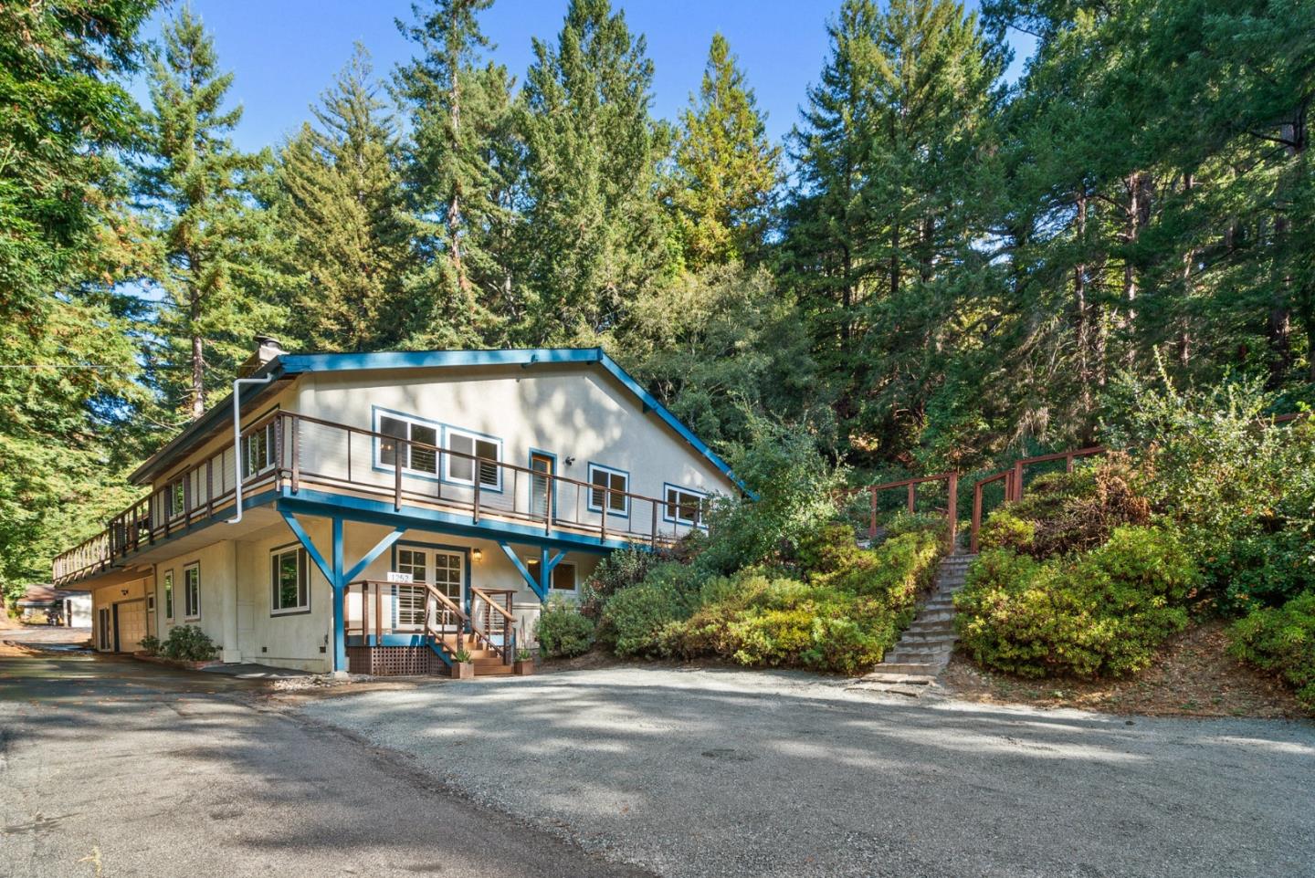 1252 Redwood DR