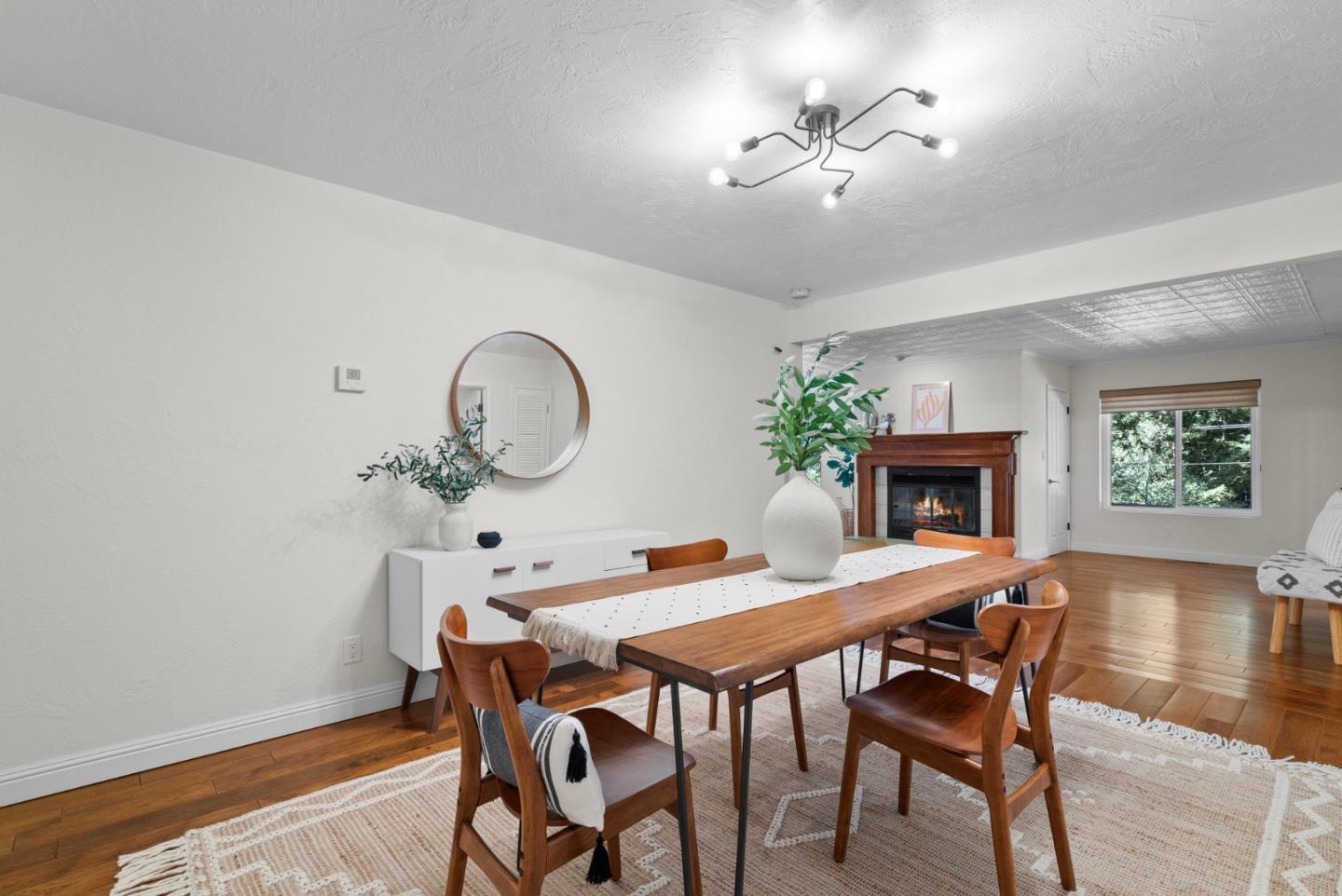 1252 Redwood DR