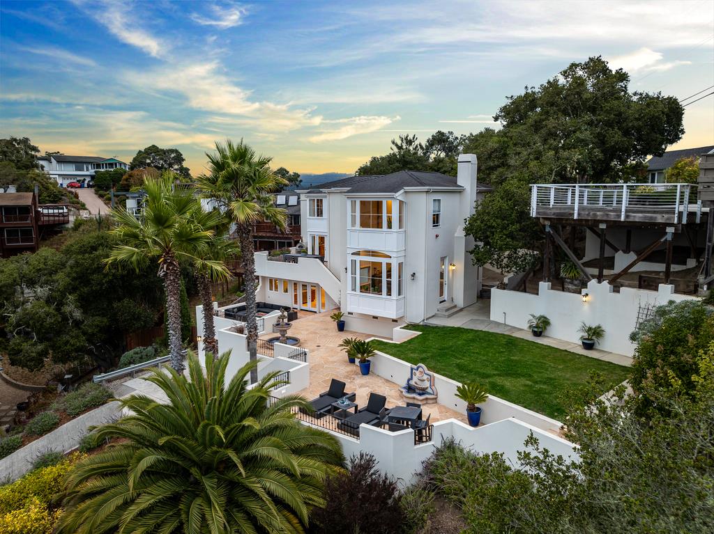 702 Vista Del Mar DR