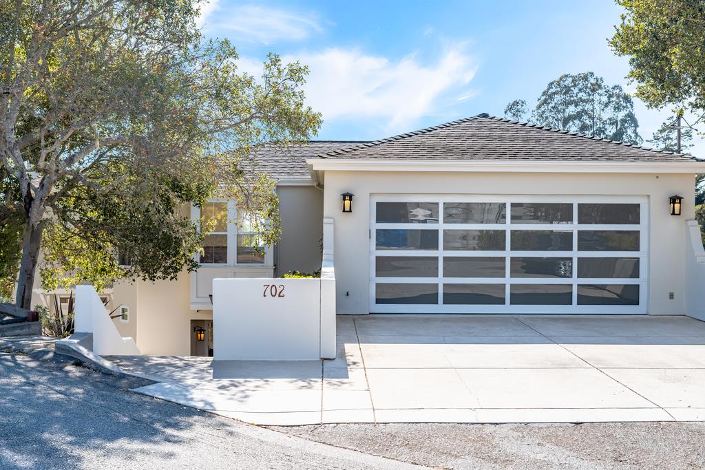 702 Vista Del Mar DR