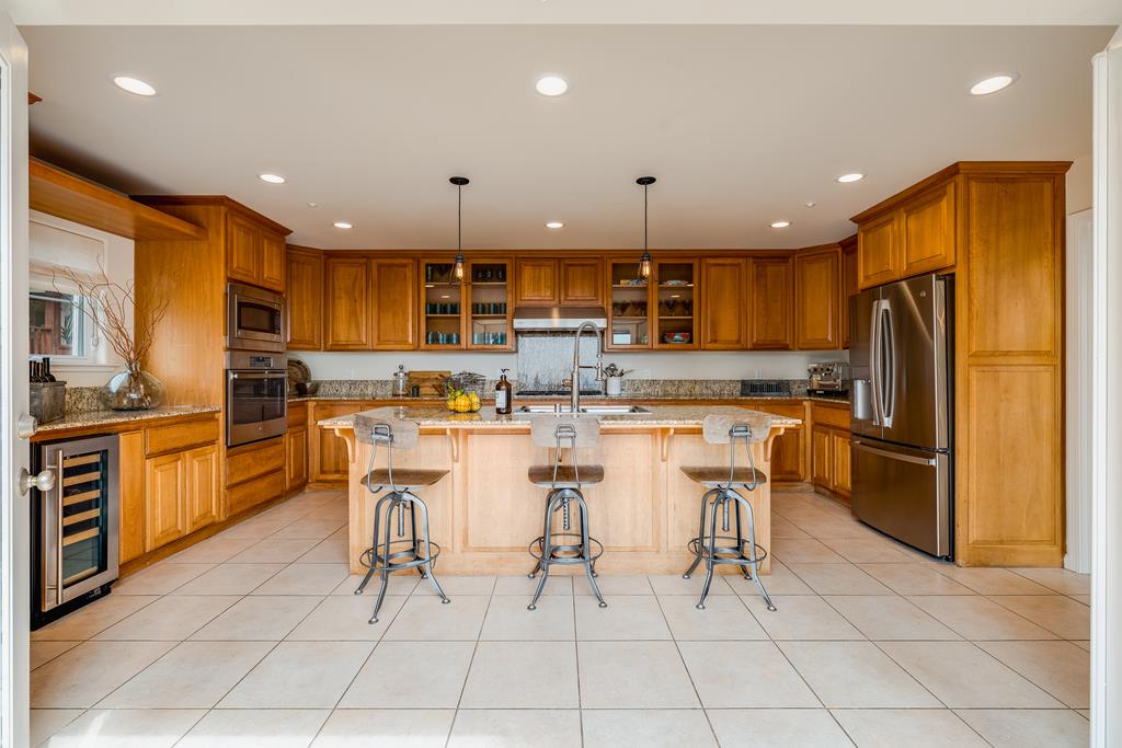 702 Vista Del Mar DR