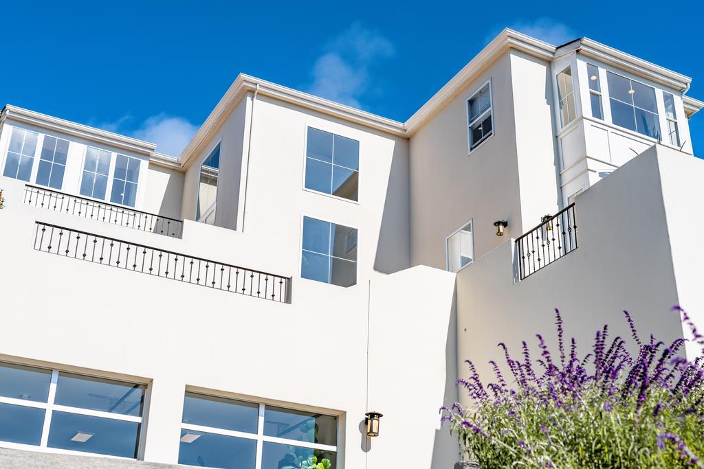 702 Vista Del Mar DR