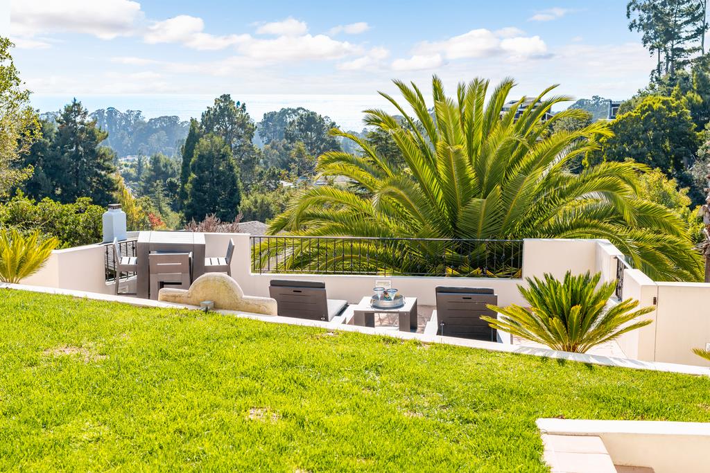 702 Vista Del Mar DR