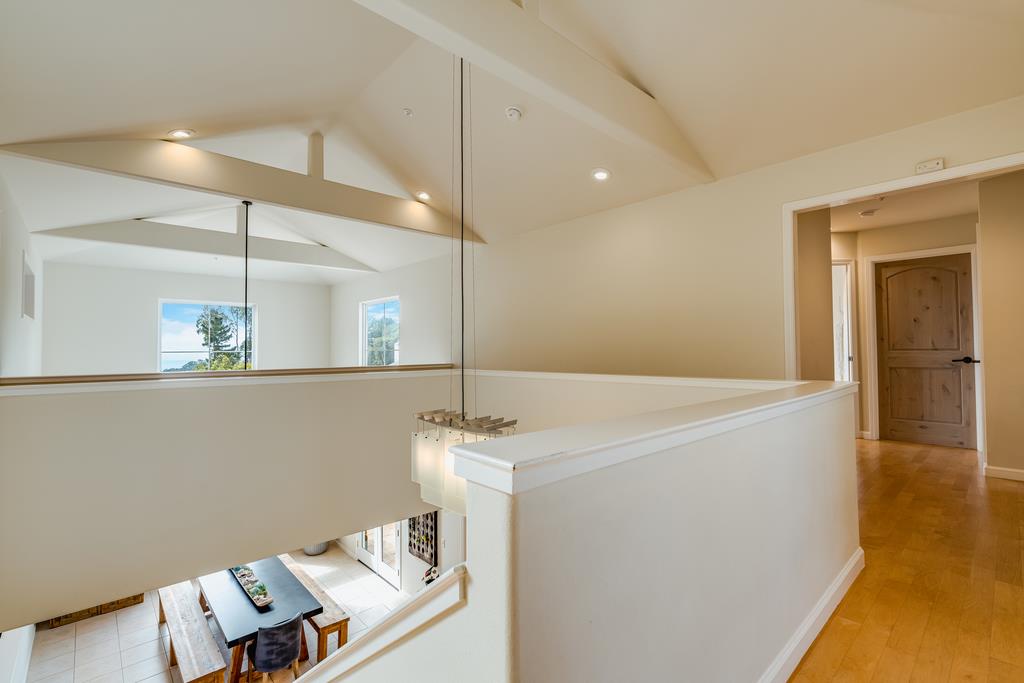 702 Vista Del Mar DR