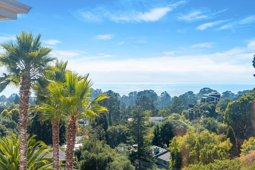 702 Vista Del Mar DR