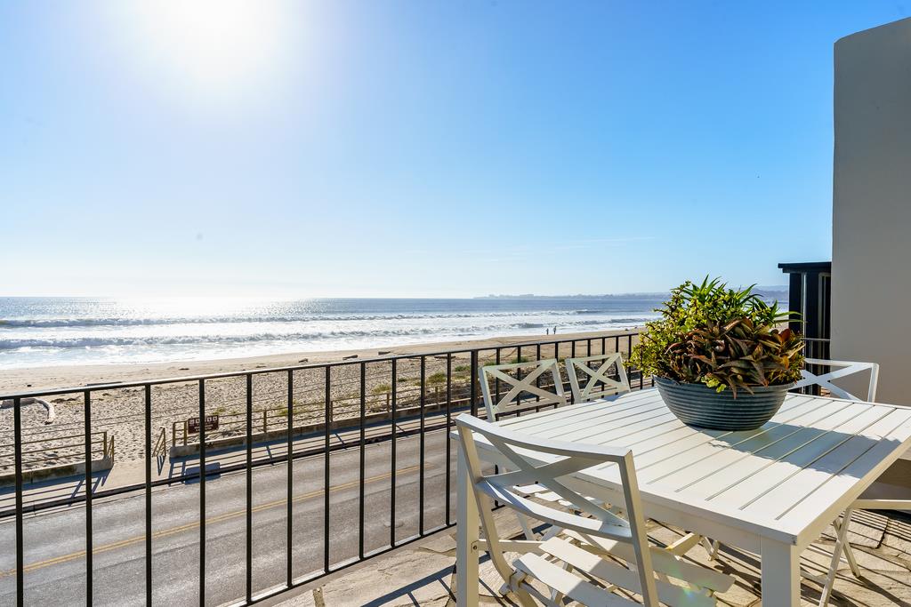 367 Beach DR