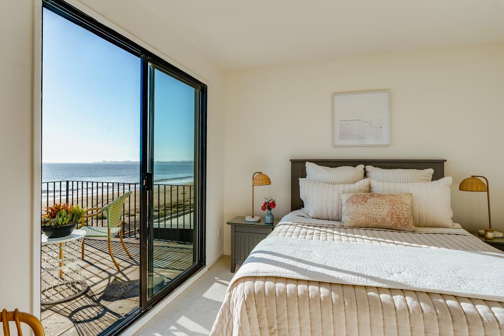 367 Beach DR