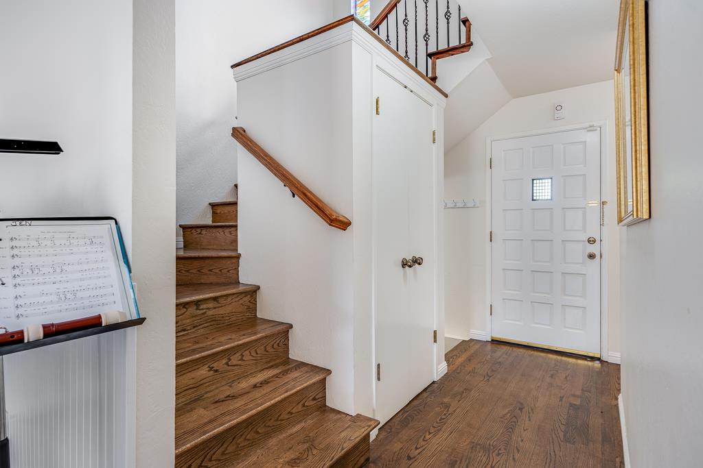 109 Vineyard CT