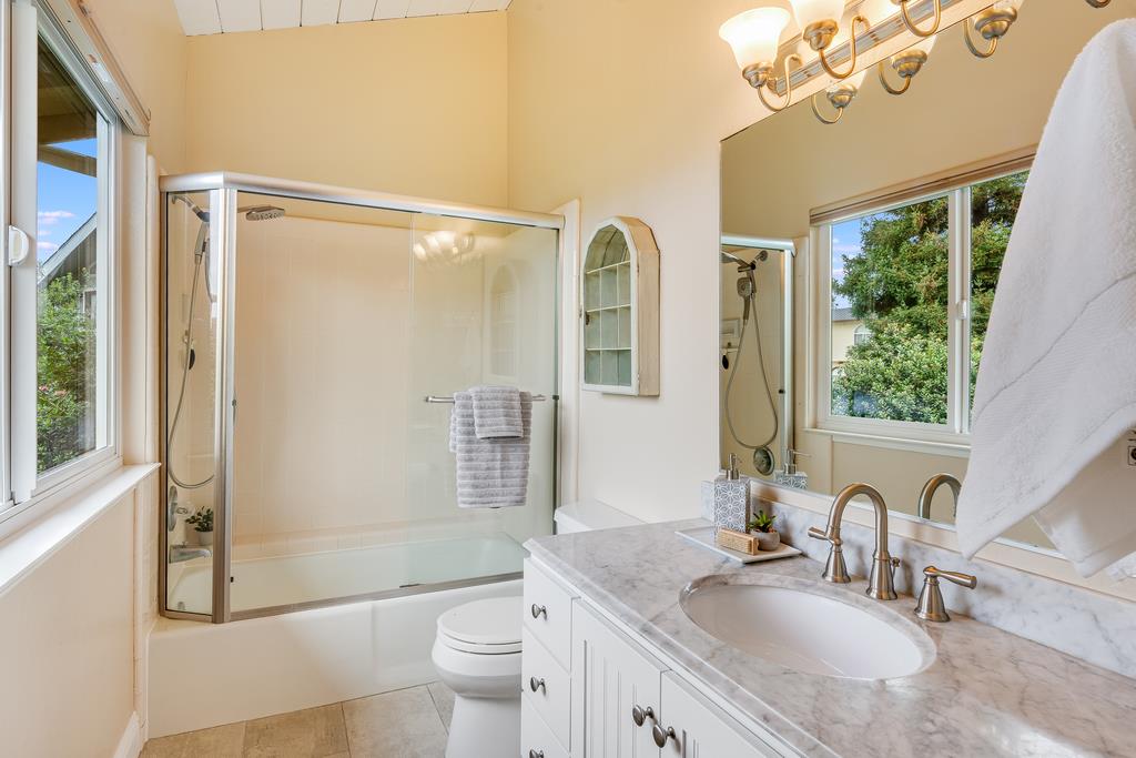 109 Vineyard CT