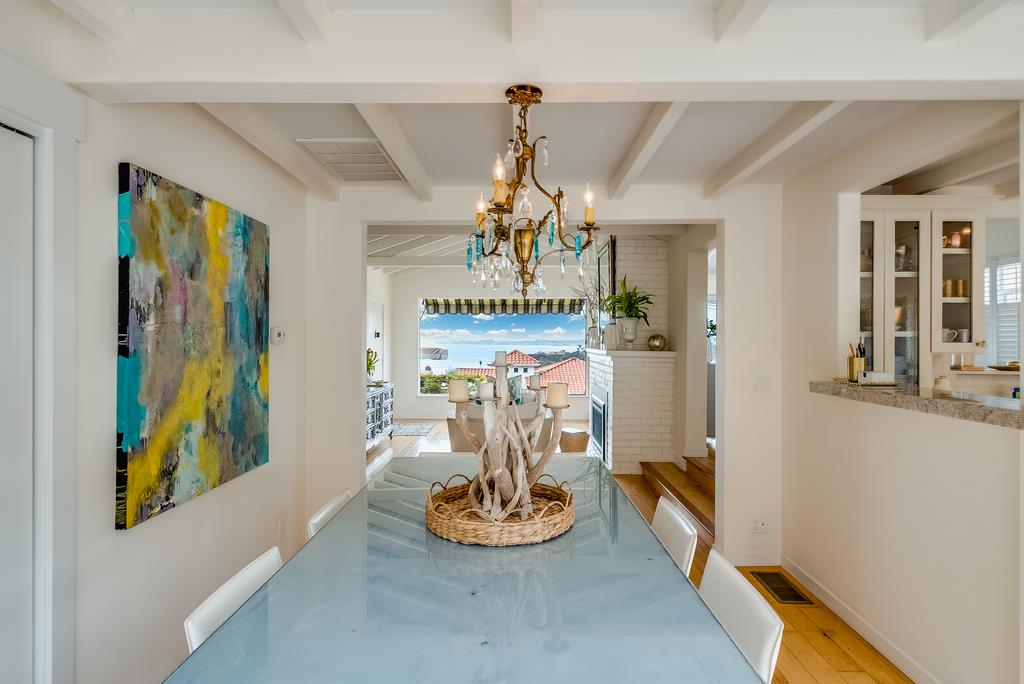 221 Highland DR