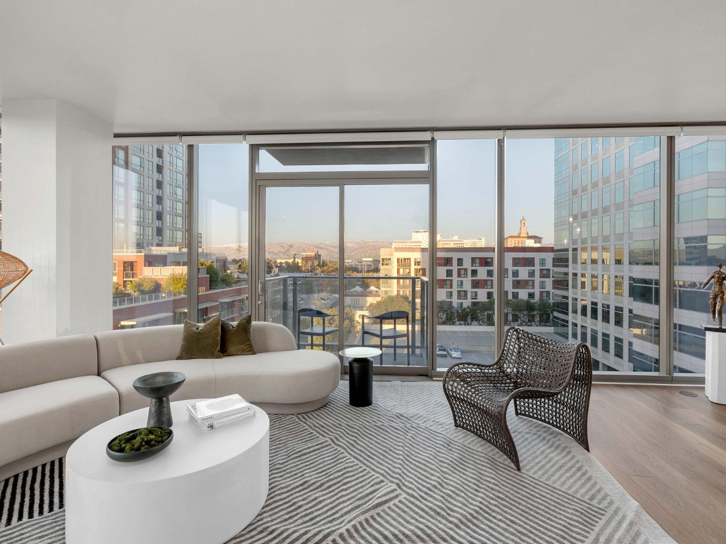 38 N Almaden BLVD 923