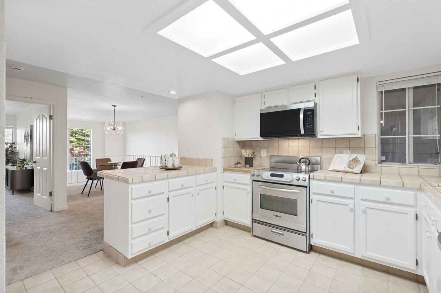 184 Seascape Ridge DR