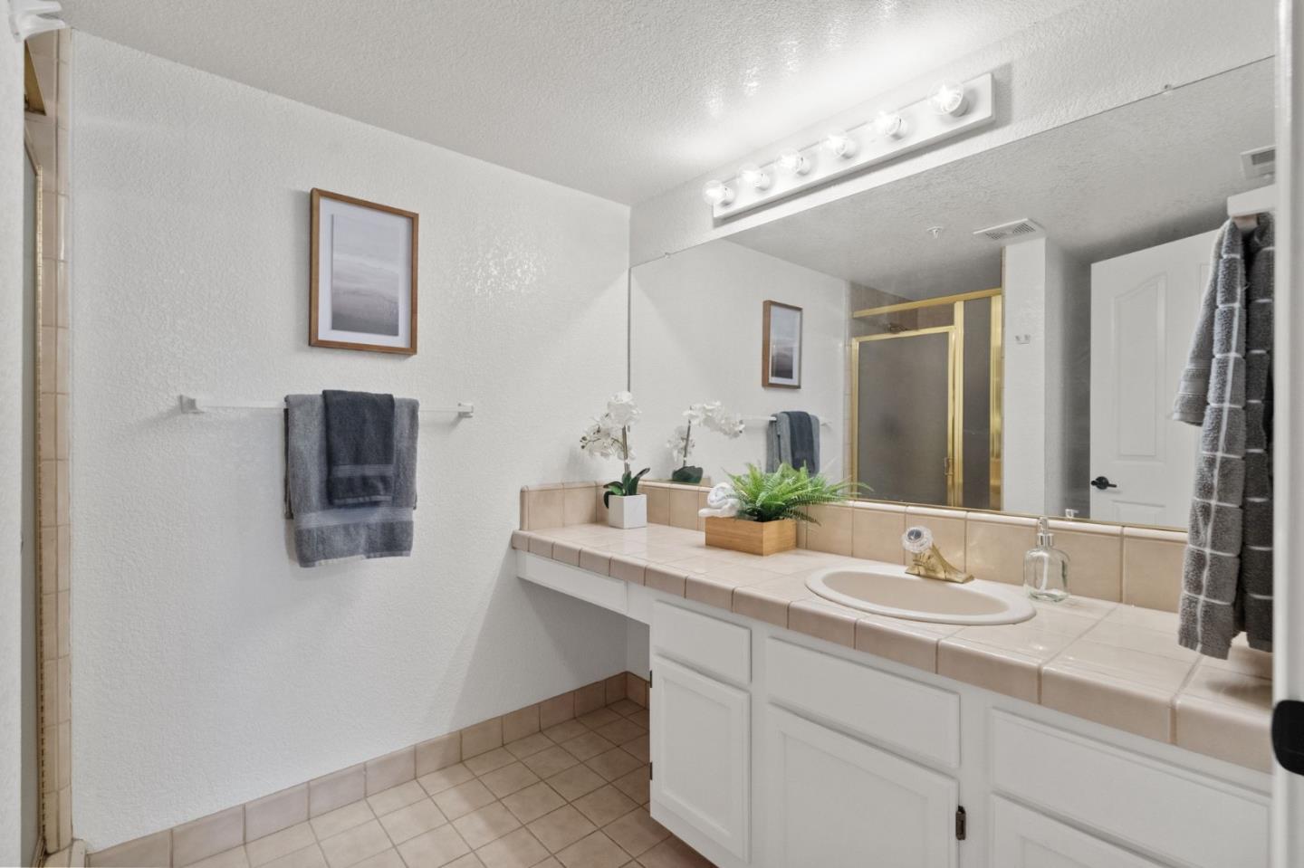 184 Seascape Ridge DR