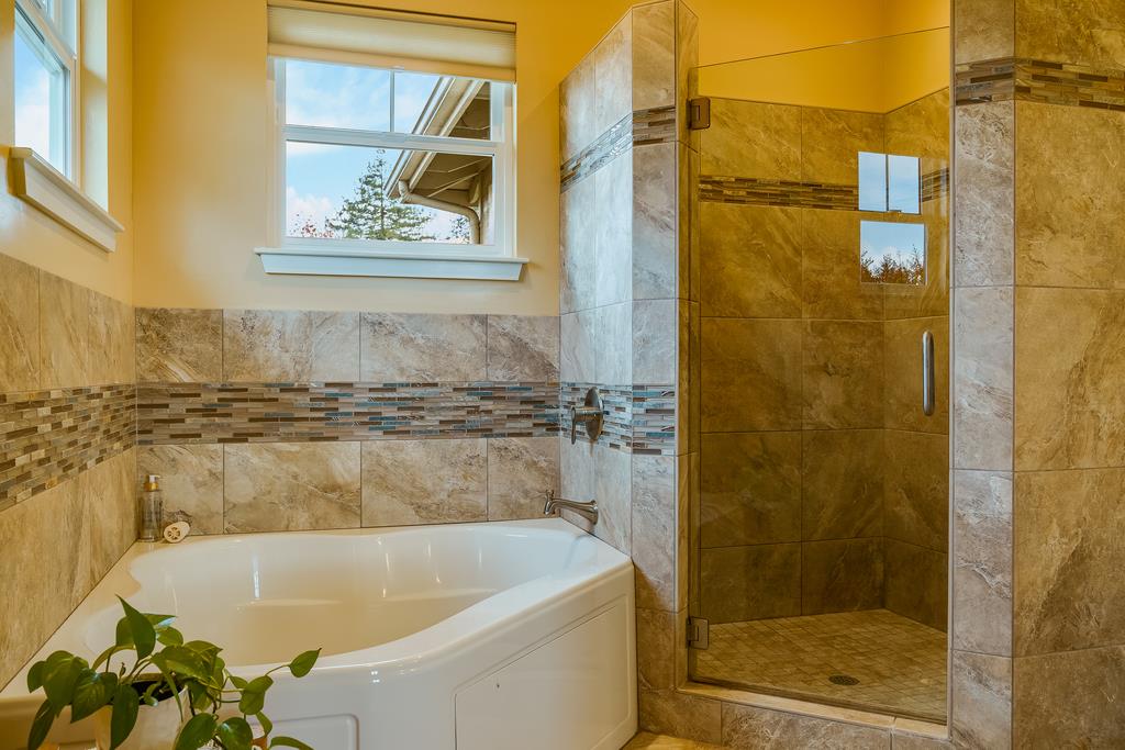 2216 Paul Minnie AVE