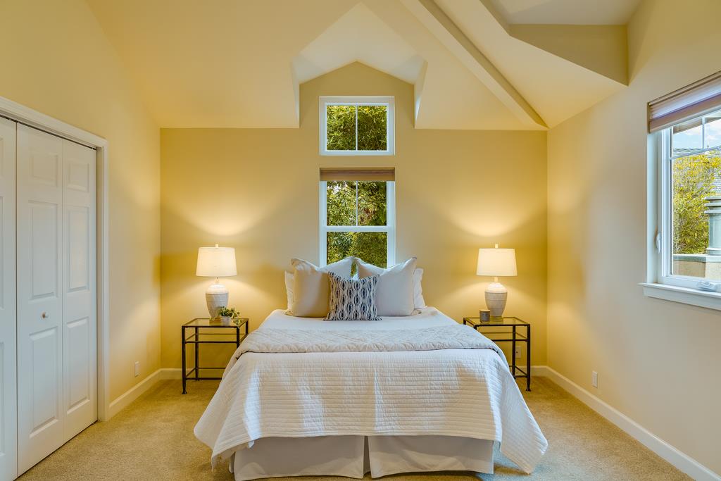 2216 Paul Minnie AVE