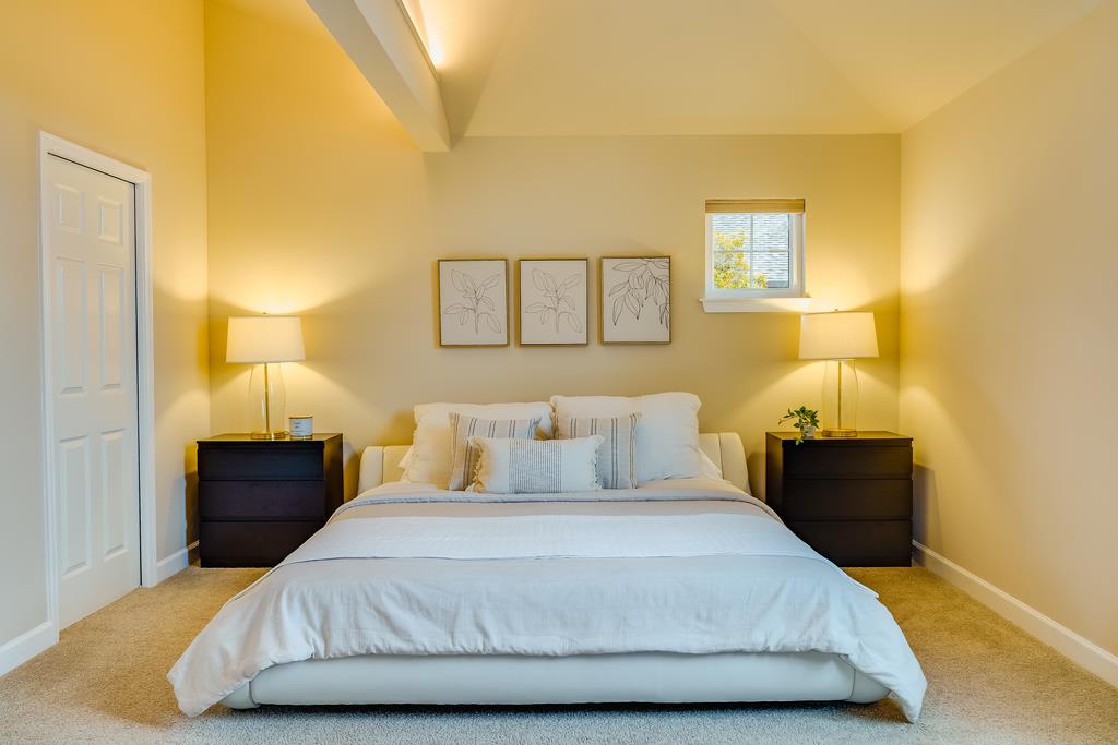 2216 Paul Minnie AVE