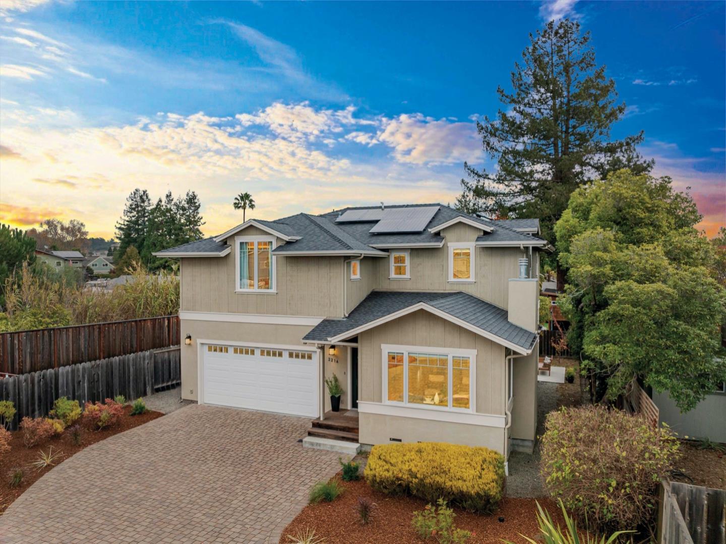 2216 Paul Minnie AVE