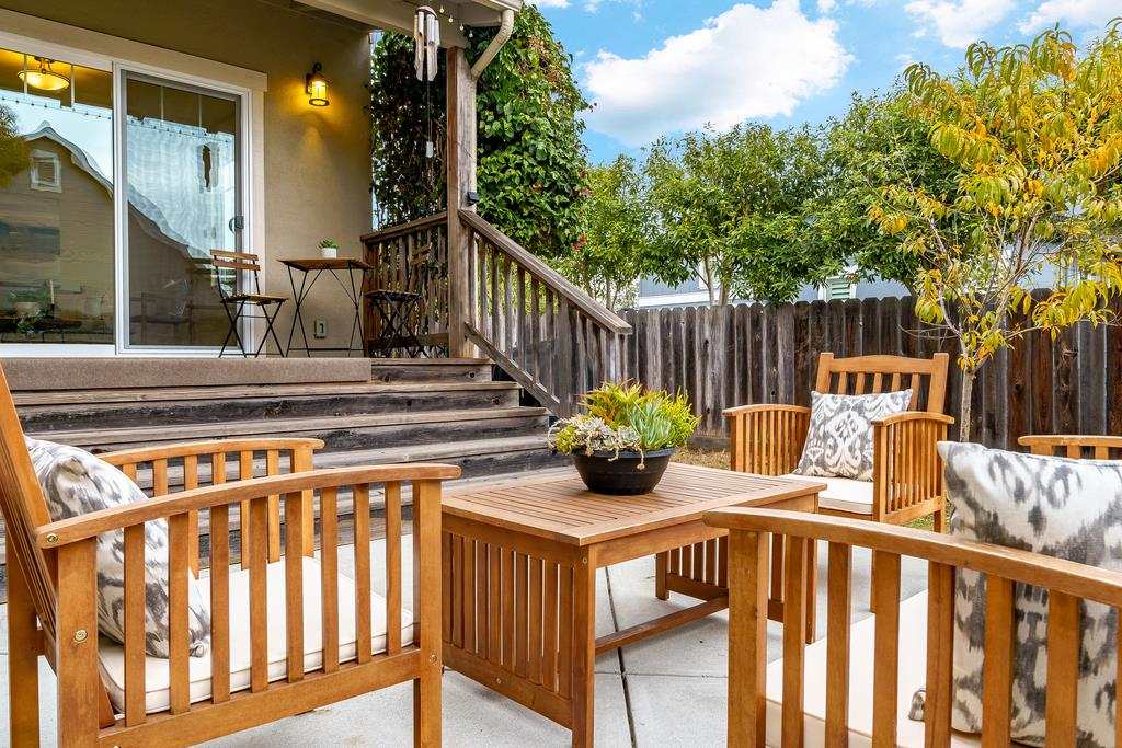 2216 Paul Minnie AVE