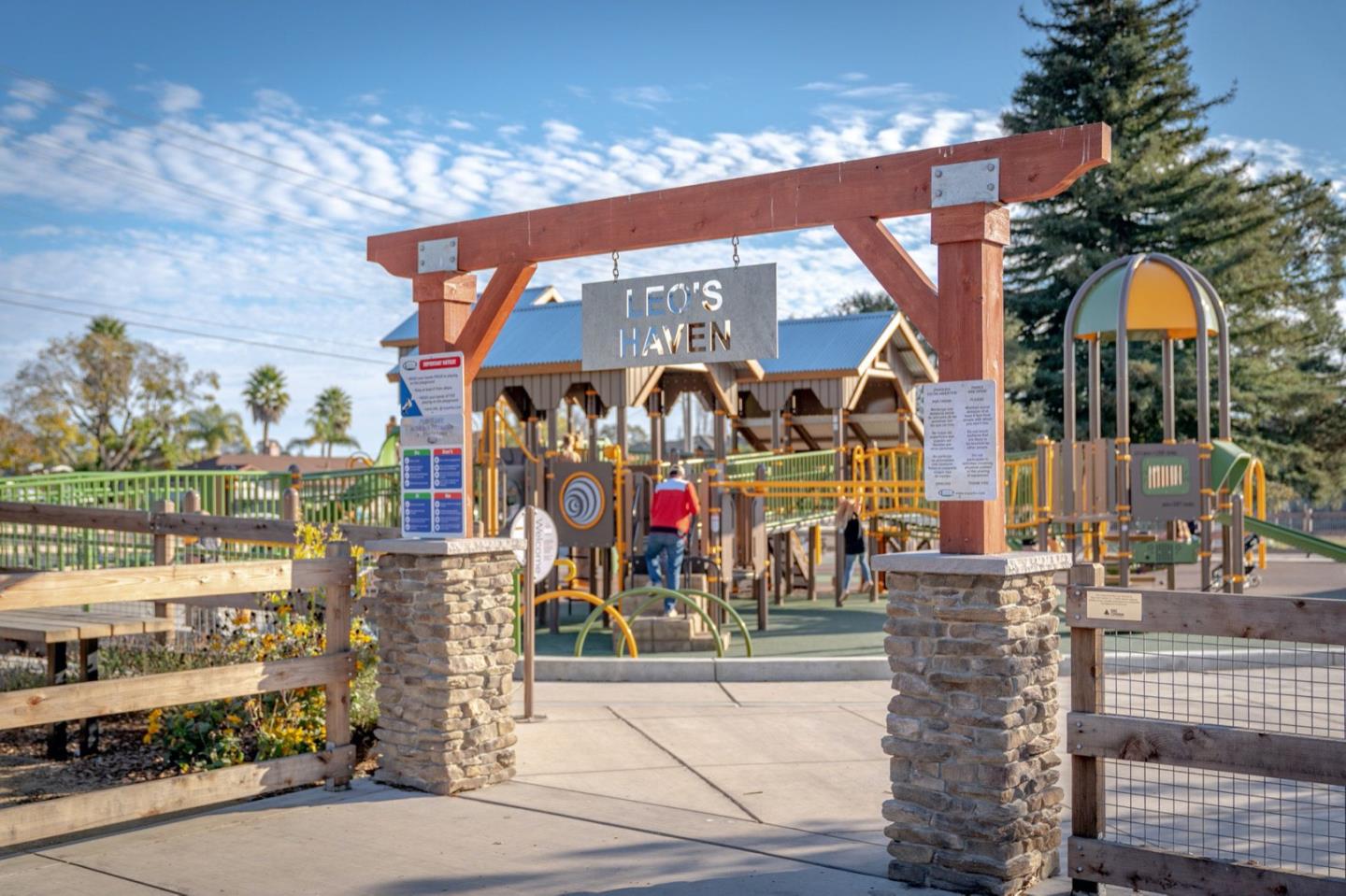 2216 Paul Minnie AVE