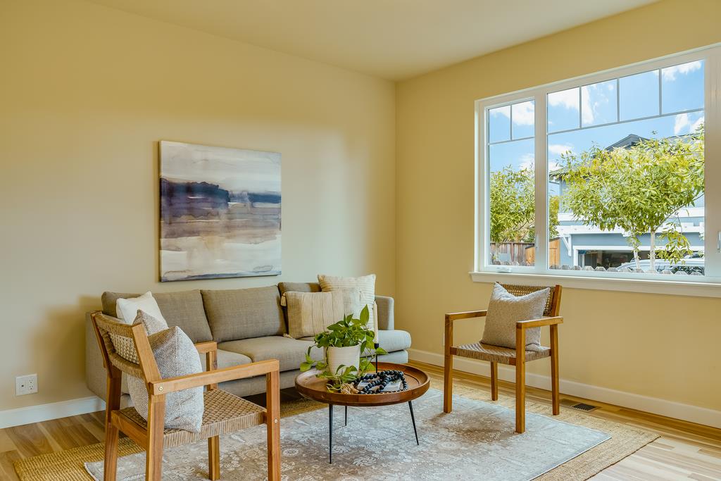 2216 Paul Minnie AVE