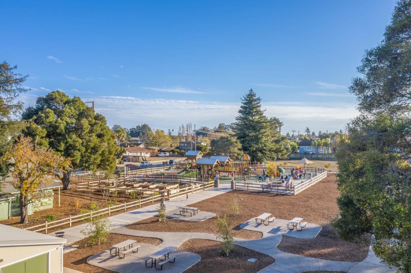 2216 Paul Minnie AVE