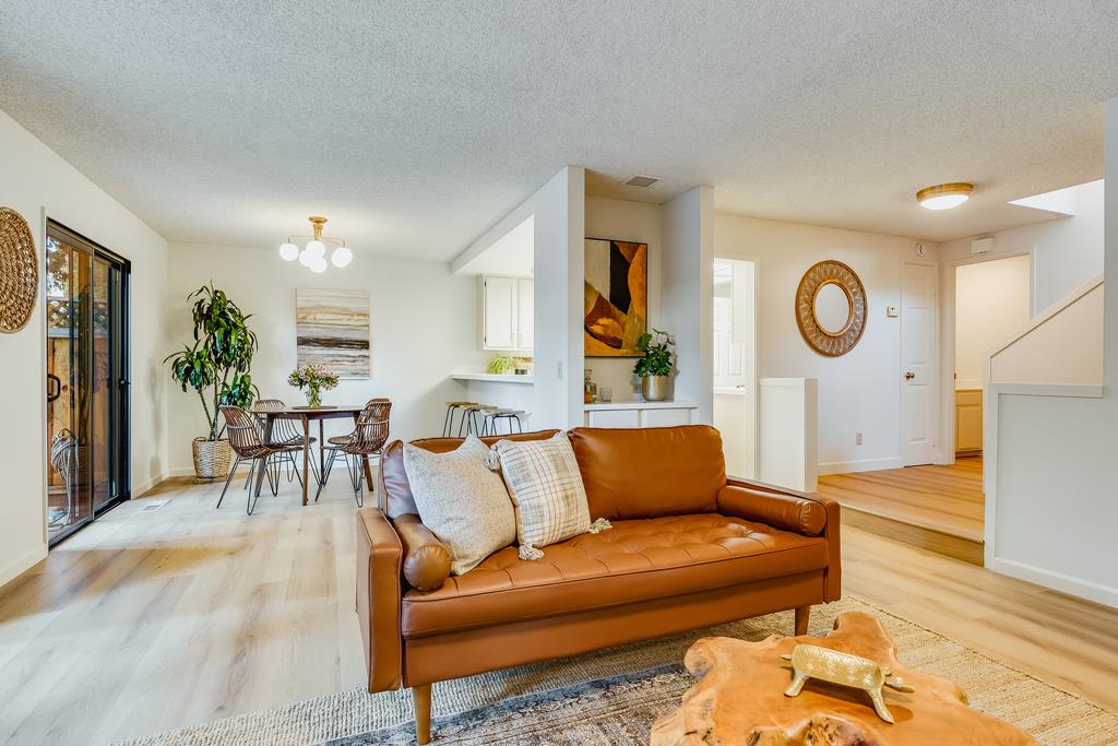 56 Jacklin PL
