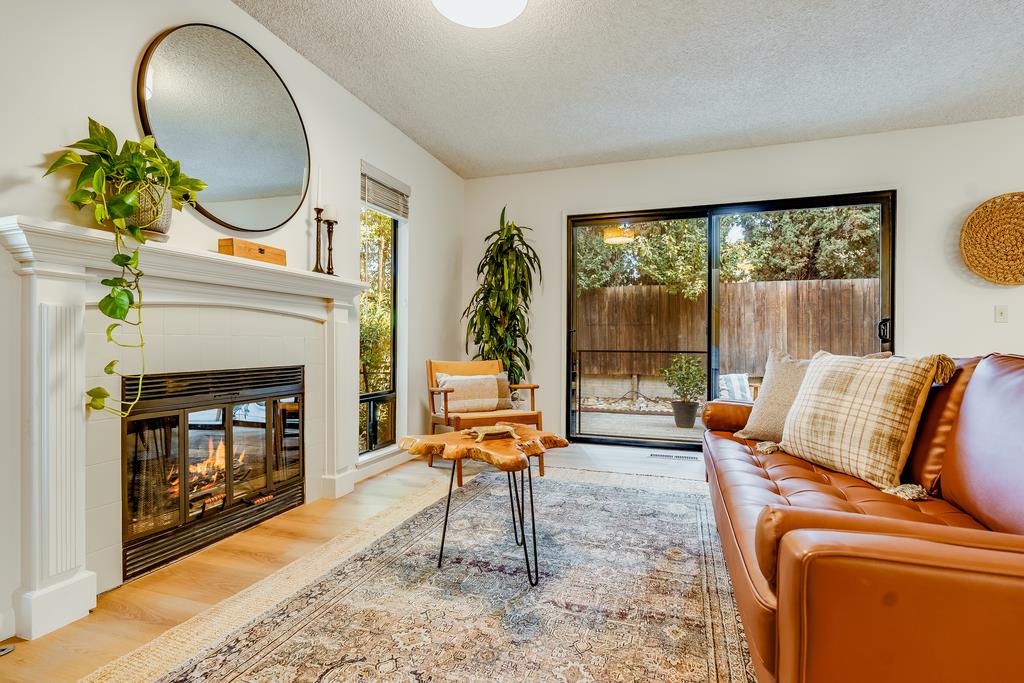 56 Jacklin PL