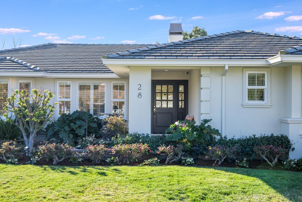 28 Alma CT