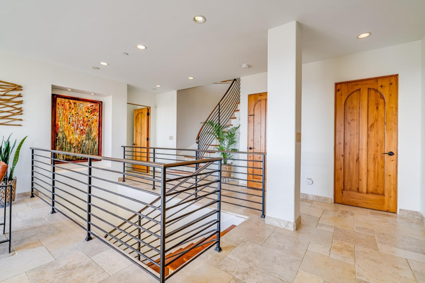 639 Beach DR