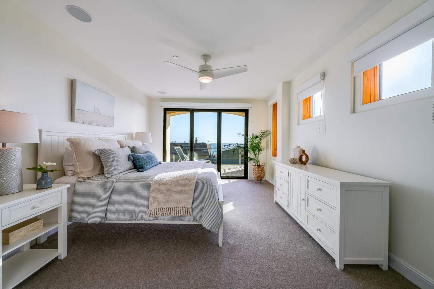 639 Beach DR