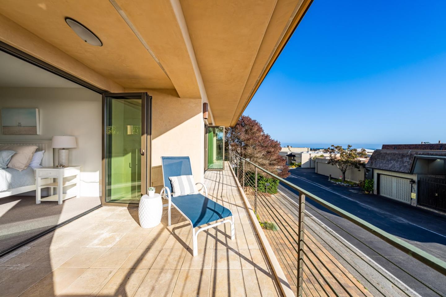639 Beach DR