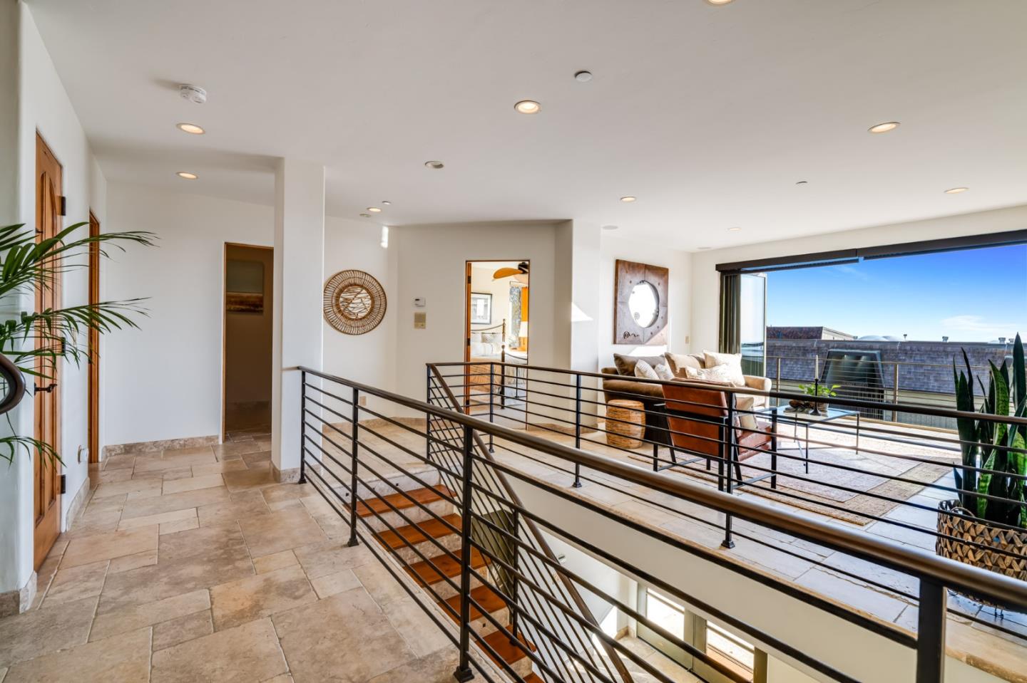 639 Beach DR