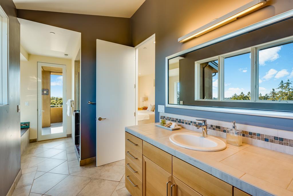 3765 Old Pilkington RD