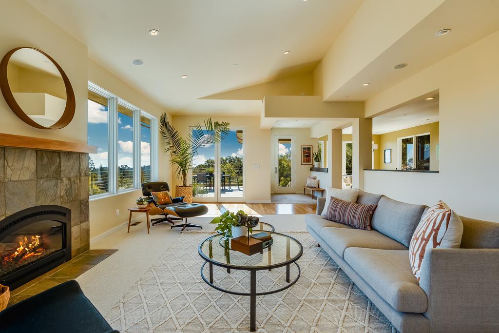 3765 Old Pilkington RD