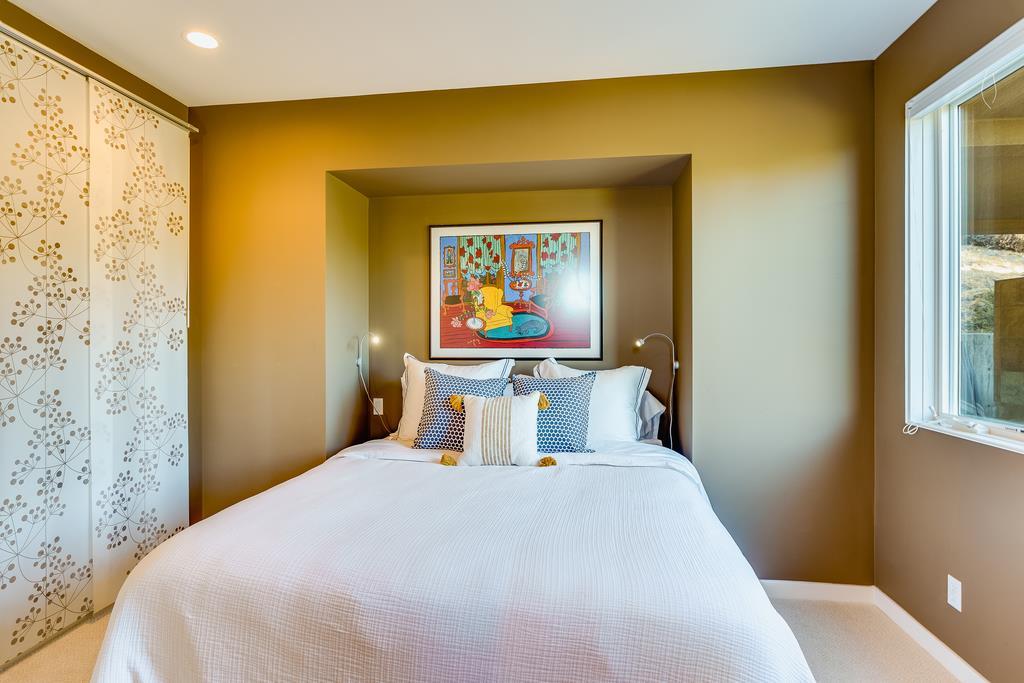 3765 Old Pilkington RD