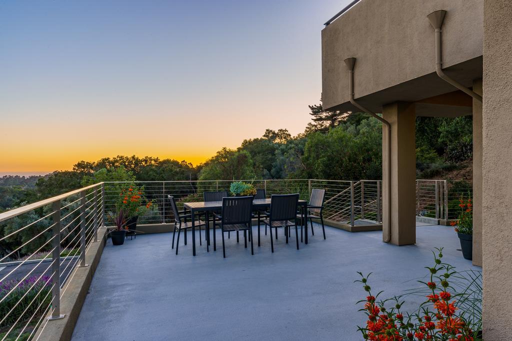 3765 Old Pilkington RD