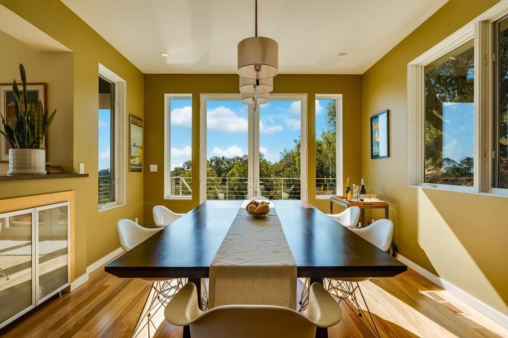 3765 Old Pilkington RD