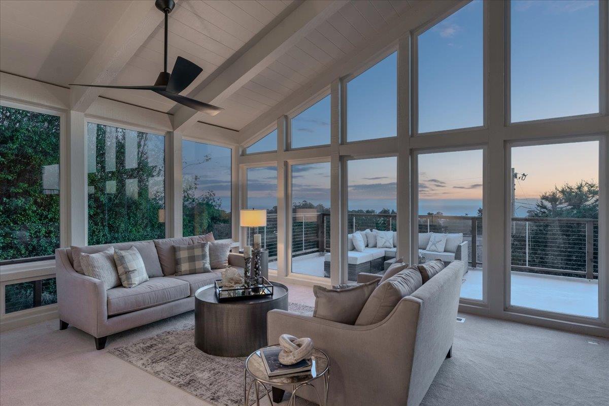 439 Vista Del Mar DR