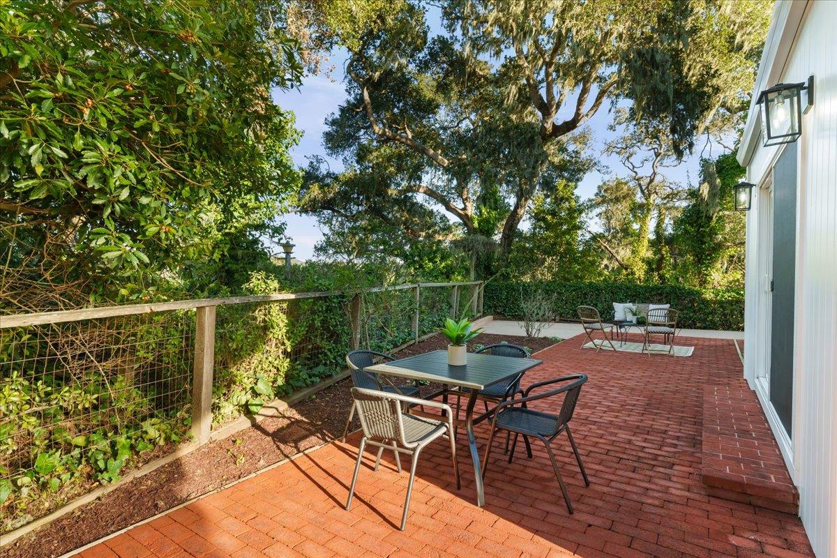 439 Vista Del Mar DR