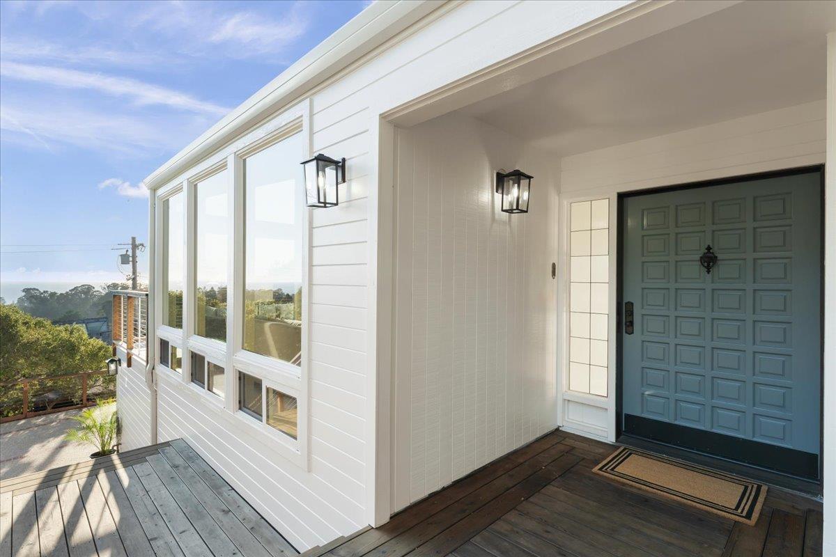 439 Vista Del Mar DR