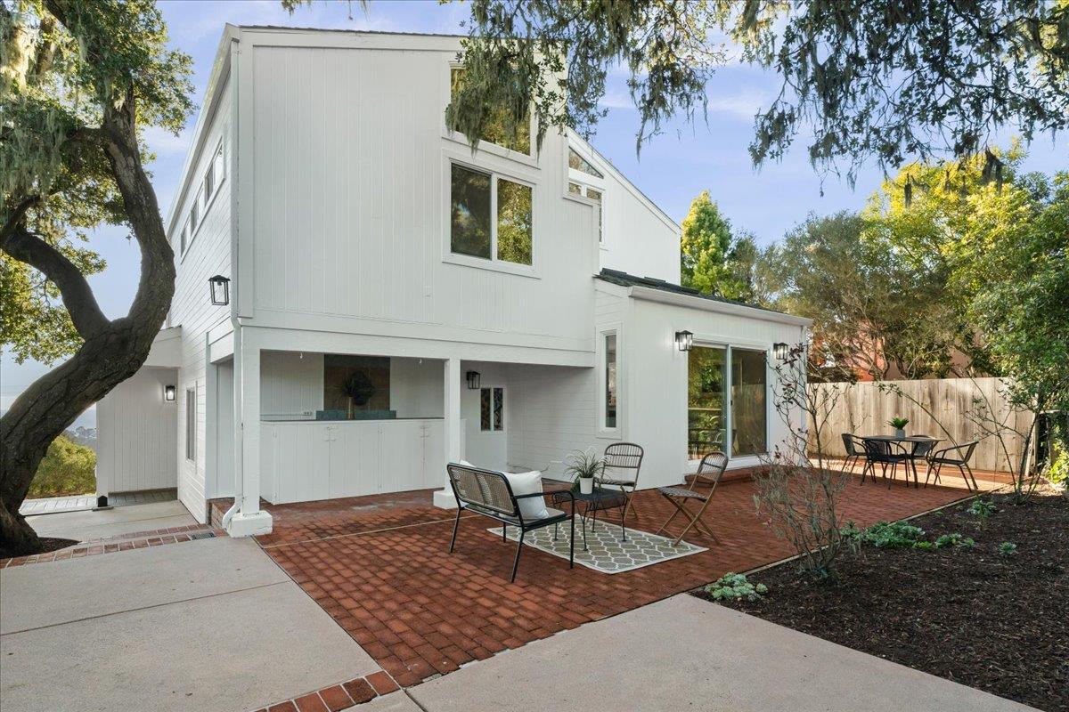 439 Vista Del Mar DR