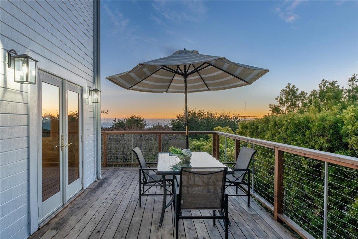 439 Vista Del Mar DR