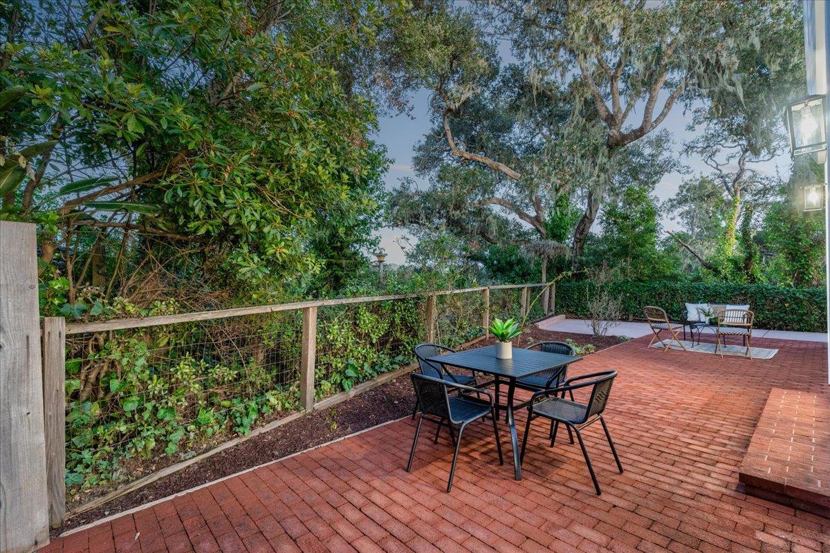 439 Vista Del Mar DR