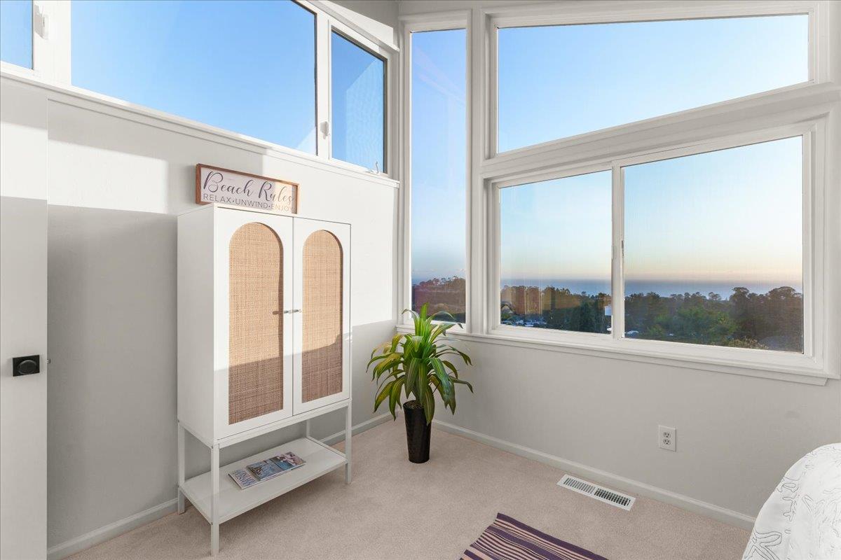 439 Vista Del Mar DR