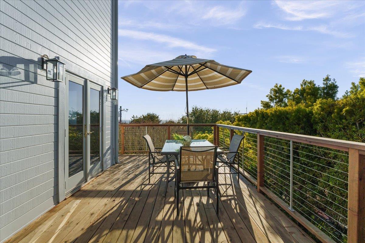 439 Vista Del Mar DR