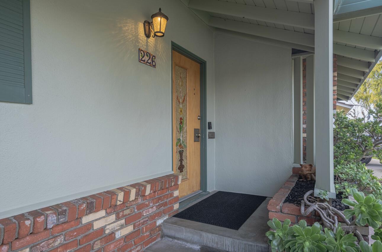 226 Encinada DR