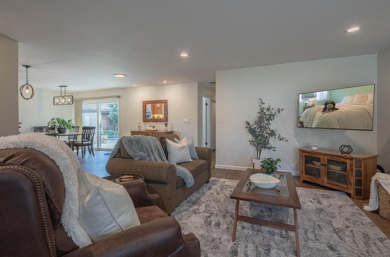 226 Encinada DR