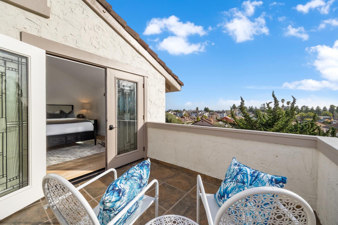 301 Arroyo Seco
