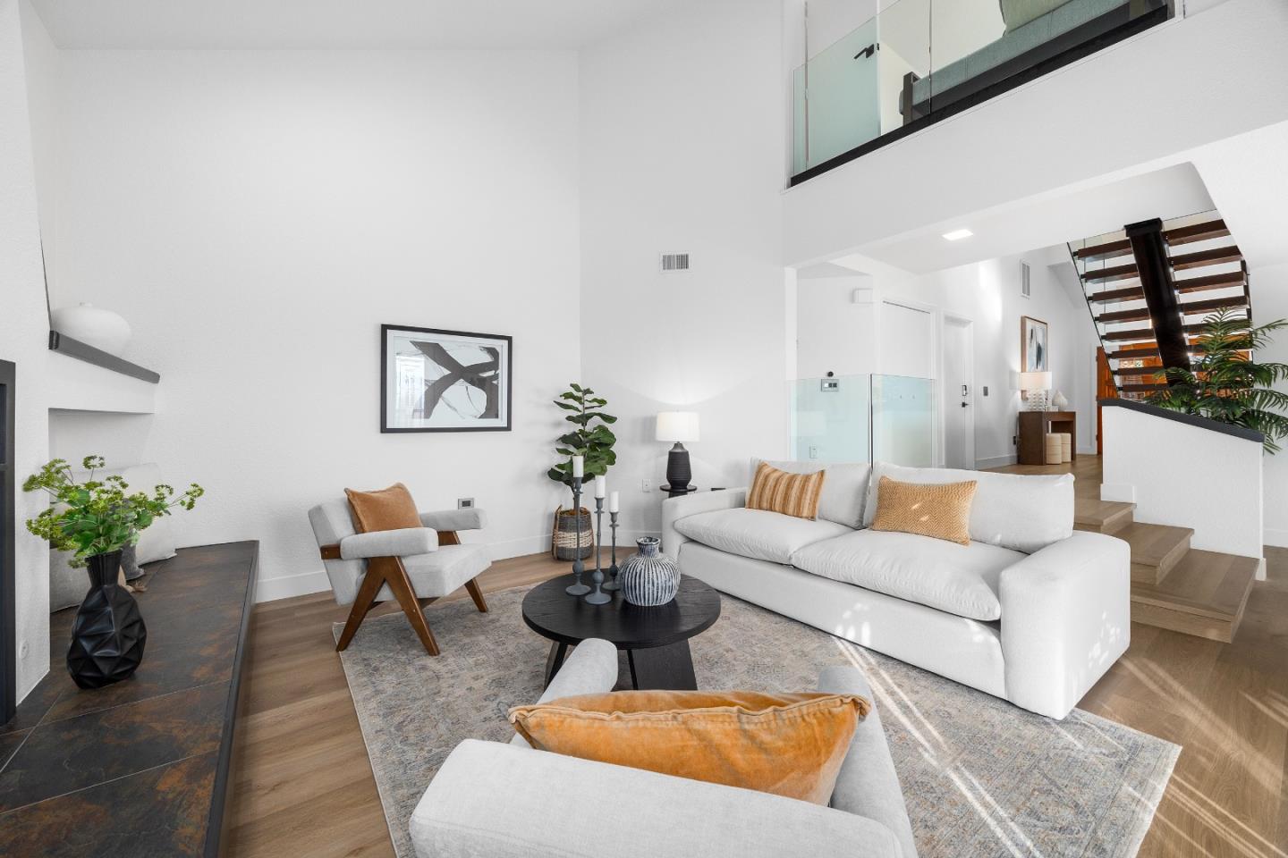 301 Arroyo Seco