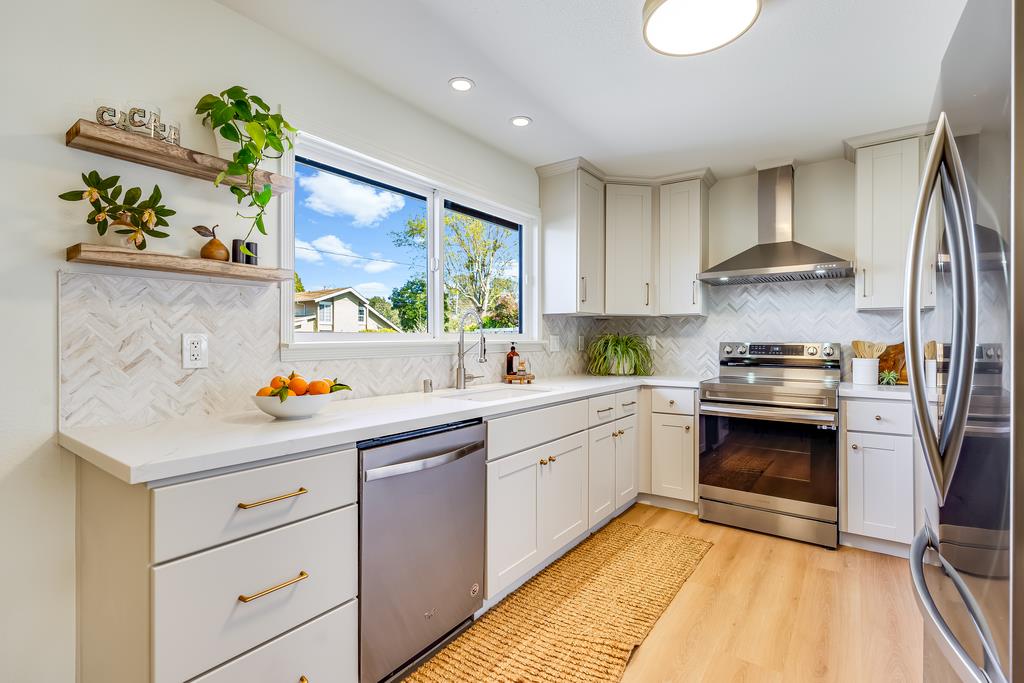 260 Alturas WAY